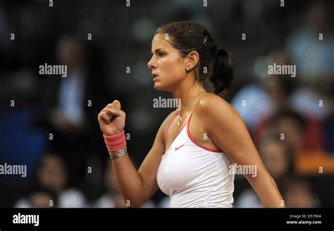 julia görges titten|Julia Goerges